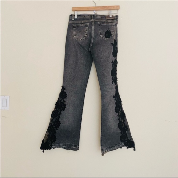 Y2K Celo Black/ Gray Bell Bottoms Lace Jeans 10 - Picture 2 of 6